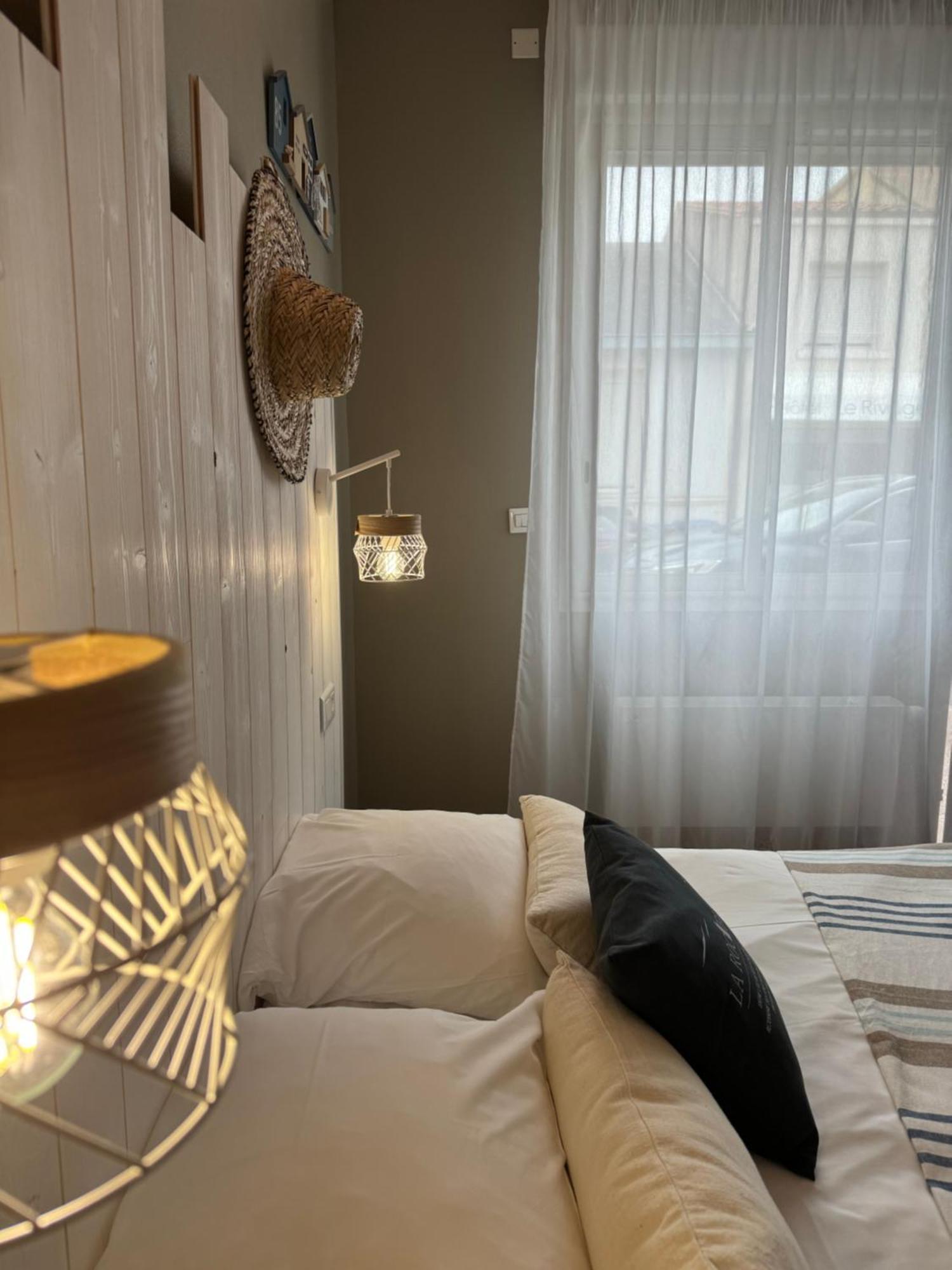 Acadie Saint Victor - Hotel Restaurant - Face Mer - Chatelaillon Plage Esterno foto