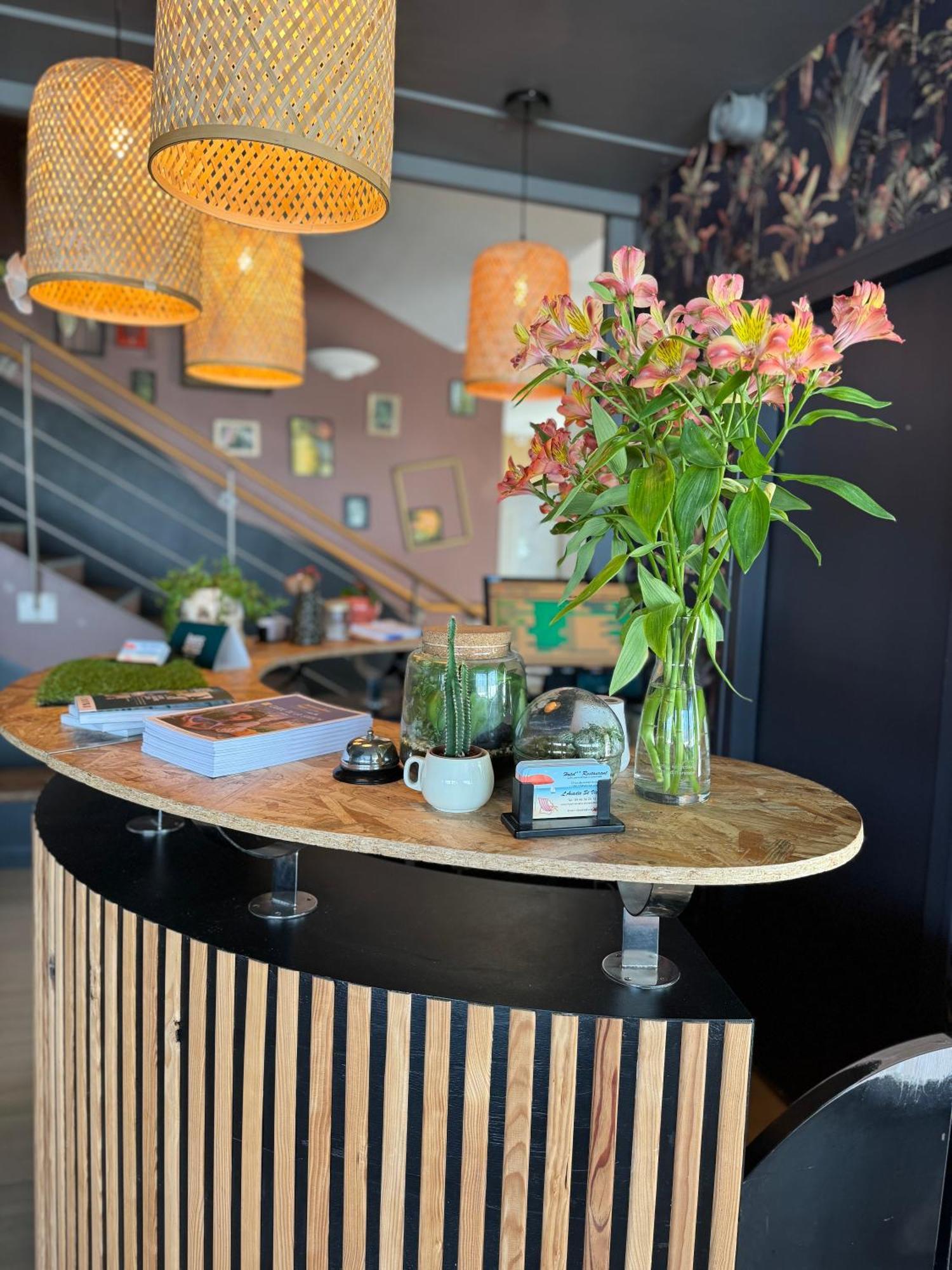 Acadie Saint Victor - Hotel Restaurant - Face Mer - Chatelaillon Plage Esterno foto