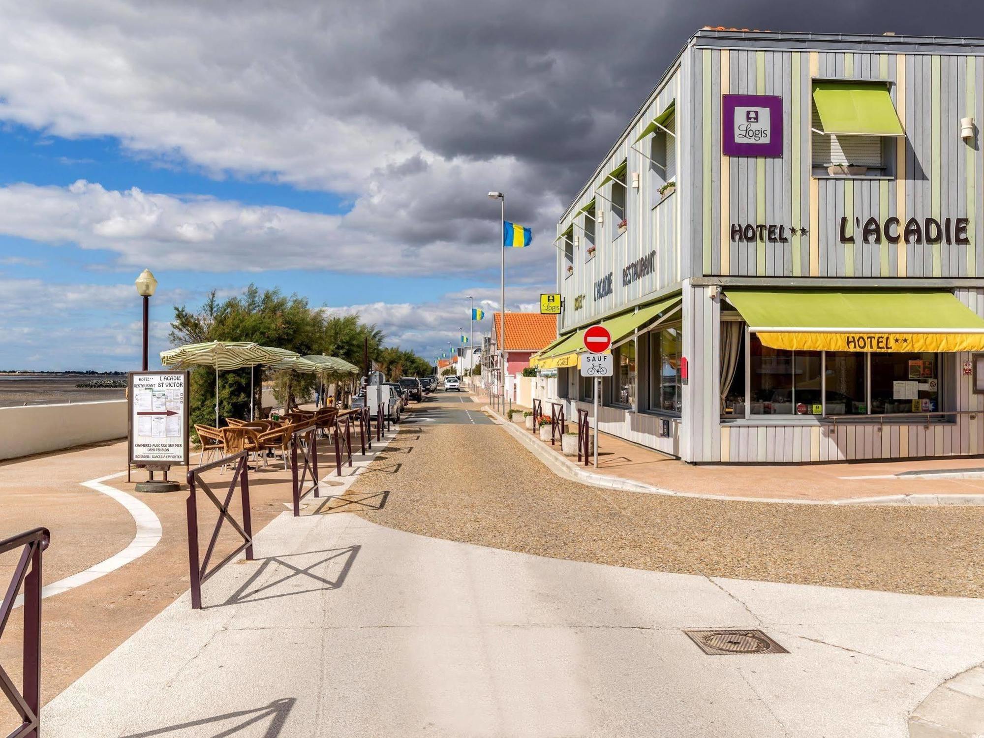 Acadie Saint Victor - Hotel Restaurant - Face Mer - Chatelaillon Plage Esterno foto