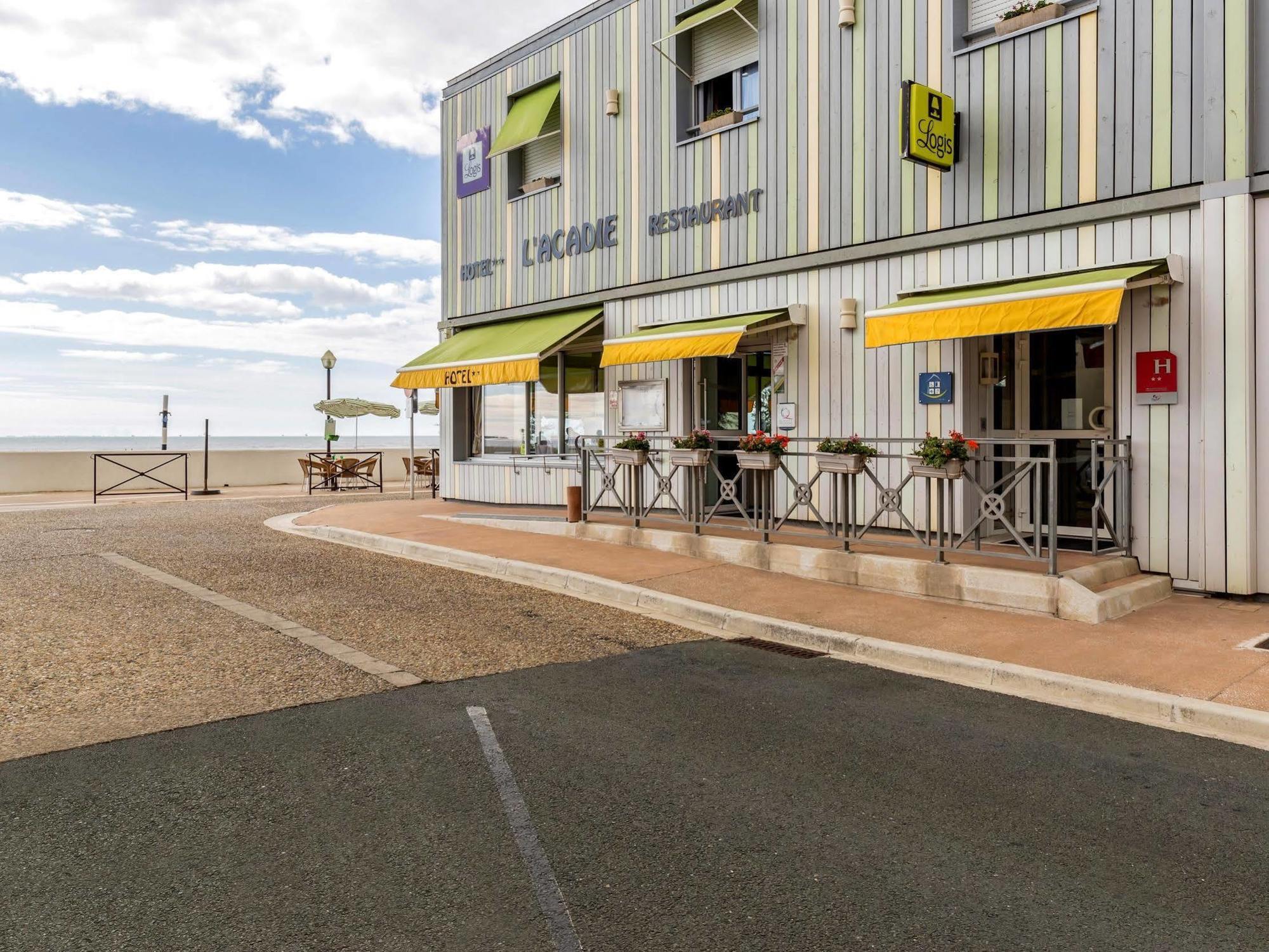 Acadie Saint Victor - Hotel Restaurant - Face Mer - Chatelaillon Plage Esterno foto