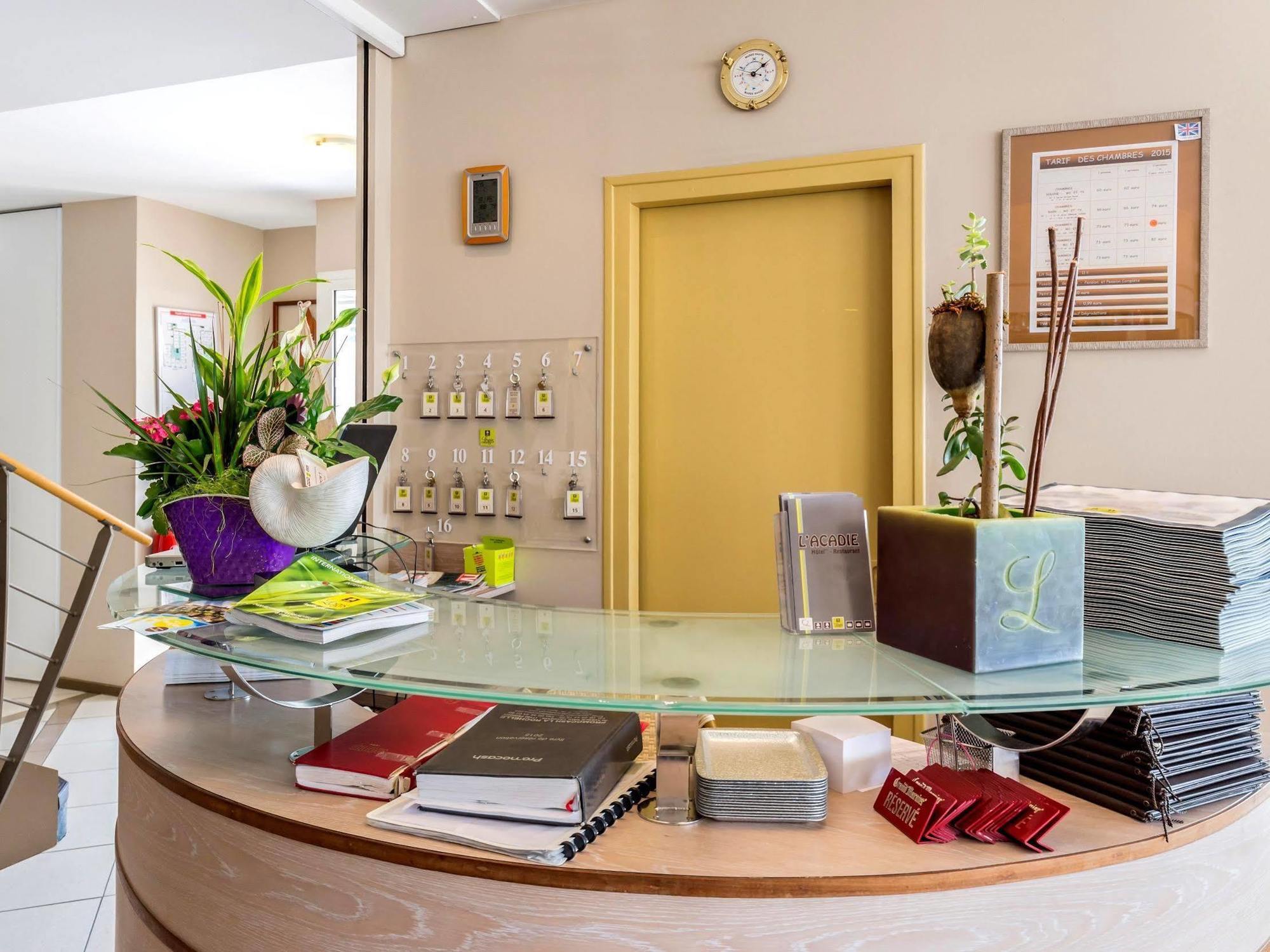 Acadie Saint Victor - Hotel Restaurant - Face Mer - Chatelaillon Plage Esterno foto