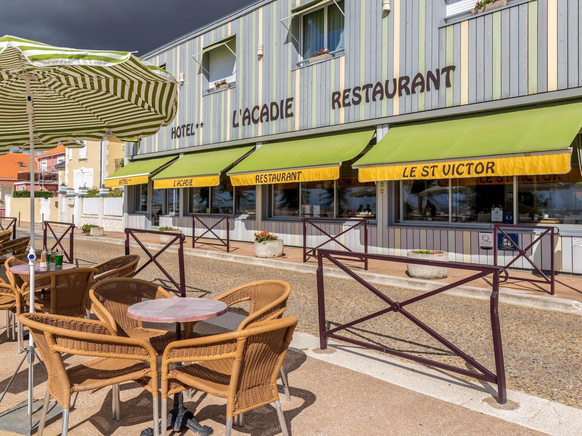 Acadie Saint Victor - Hotel Restaurant - Face Mer - Chatelaillon Plage Esterno foto